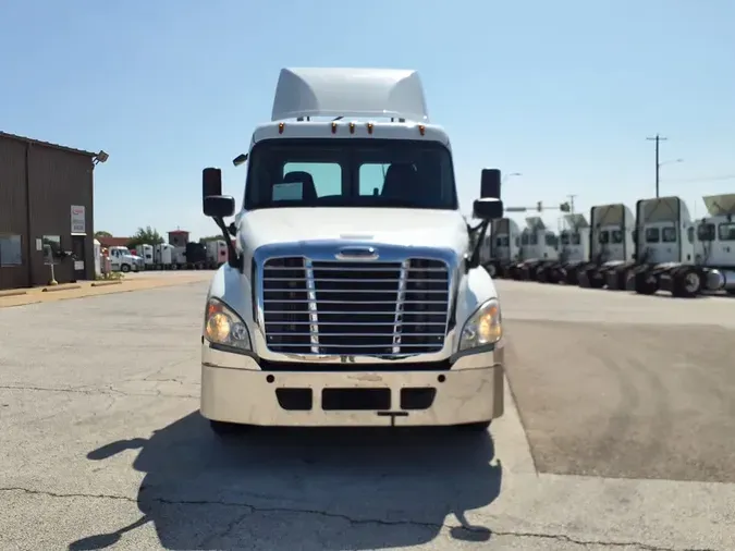 2018 FREIGHTLINER CASCADIA 125