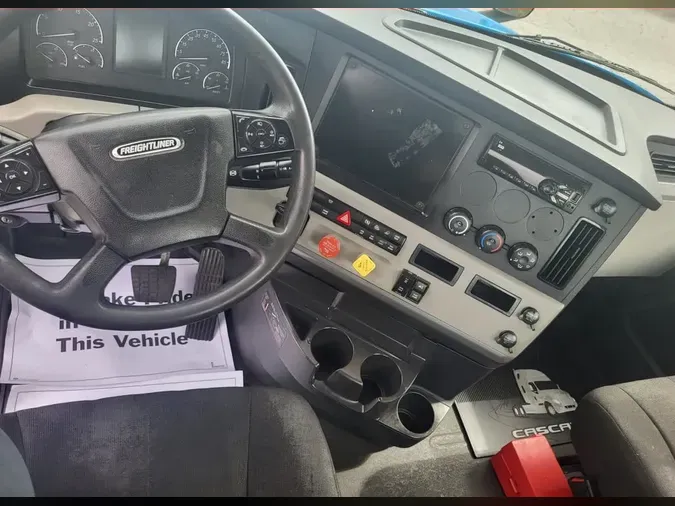 2019 FREIGHTLINER NEW CASCADIA PX12664