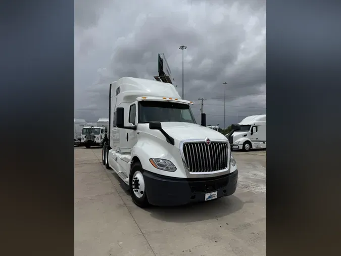 2020 International LT625