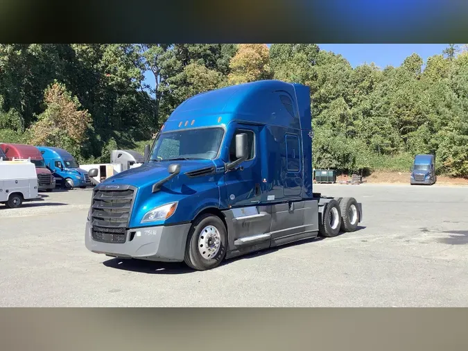 2023 Freightliner Cascadia 126