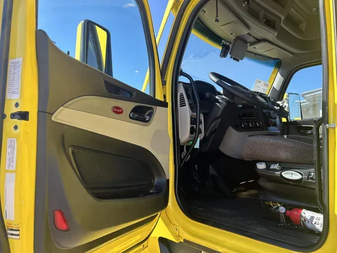 2024 Peterbilt 579