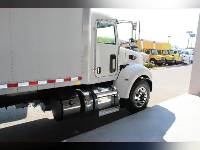 2016 Peterbilt 337
