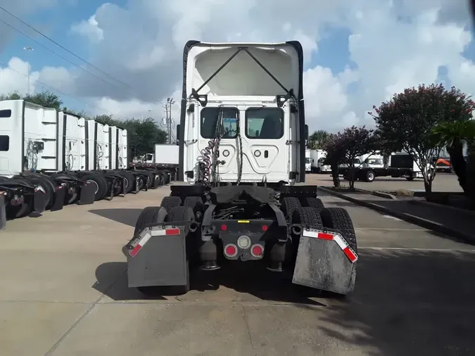 2018 FREIGHTLINER CASCADIA 125