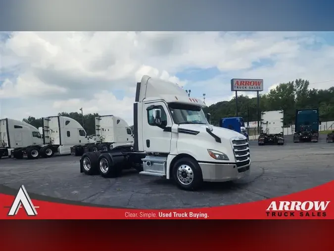 2019 FREIGHTLINER CA126