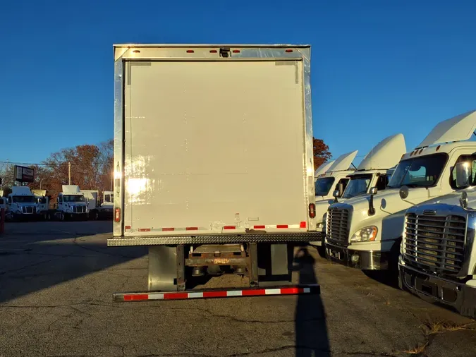 2018 FREIGHTLINER/MERCEDES M2 106