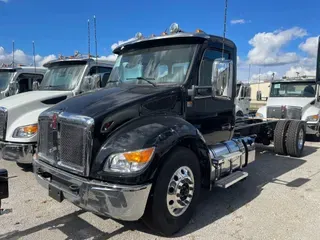 2025 Kenworth T280