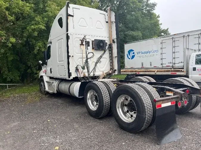 2013 FREIGHTLINER X12564ST