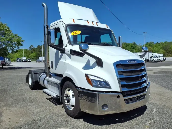 2020 FREIGHTLINER/MERCEDES NEW CASCADIA 116676f76fece7dac53c0bdf21ce0ea3fc0