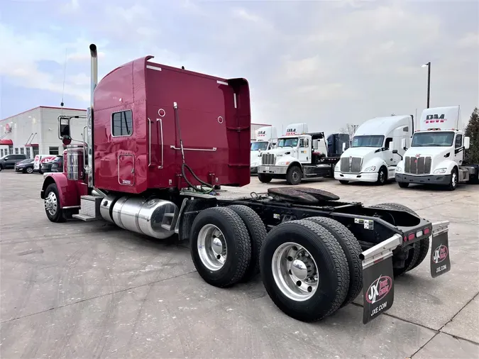 2019 PETERBILT 389