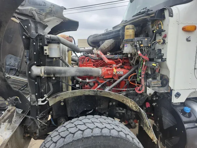 2019 International HX520