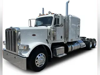 2023 Peterbilt 389
