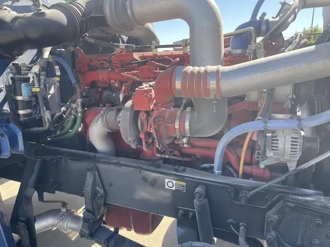 2024 Peterbilt 389