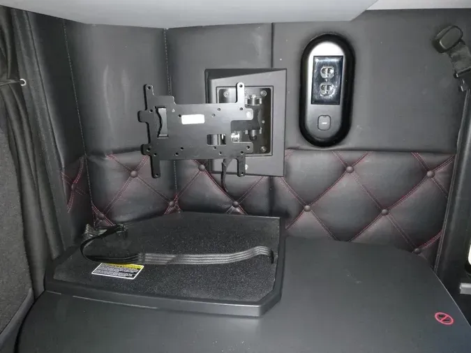 2024 Kenworth T6806775b7f69f157826d905c70f32227a37