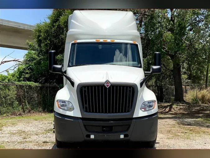 2022 INT LT625 6x4