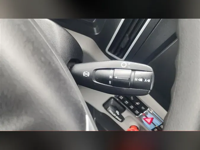 2020 FREIGHTLINER CA126