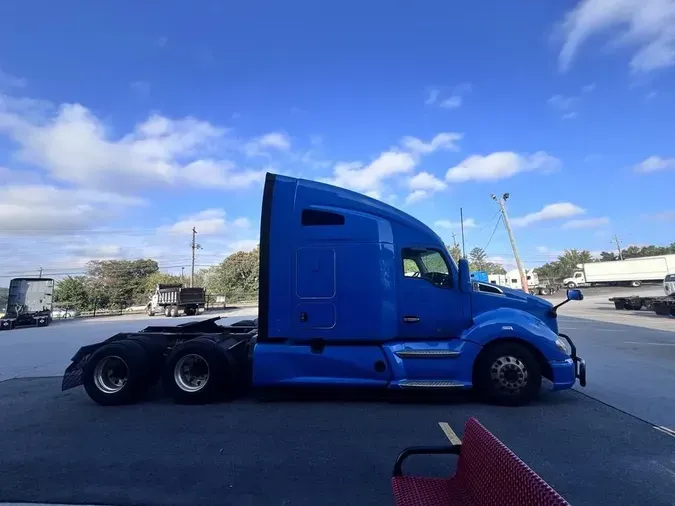 2021 Kenworth T680