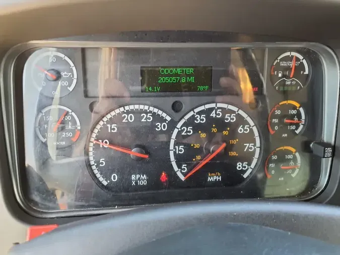 2018 FREIGHTLINER/MERCEDES M2 106