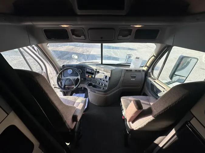 2019 Freightliner CASCADIA 125