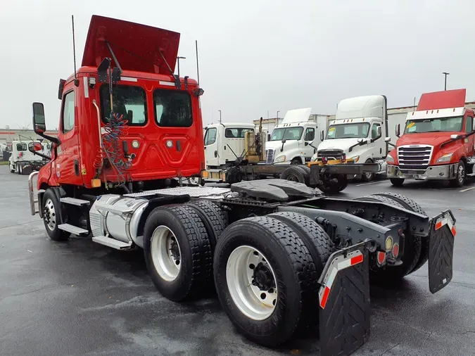 2019 FREIGHTLINER/MERCEDES NEW CASCADIA PX12664