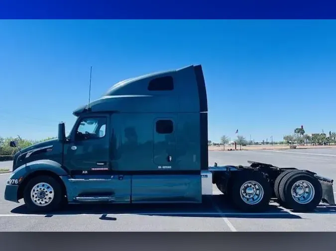 2022 Peterbilt 579