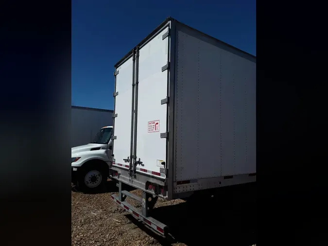2016 VANGUARD TRAILER CORP R8000B 53/102/162