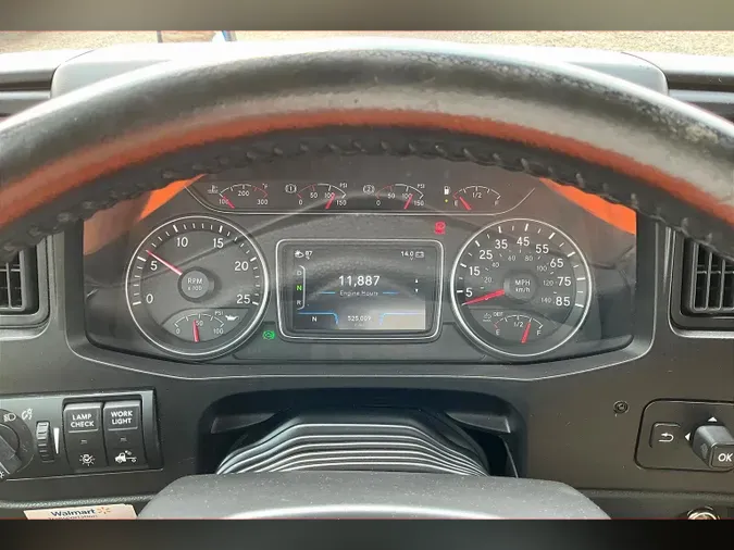 2021 INT LT625 6x4