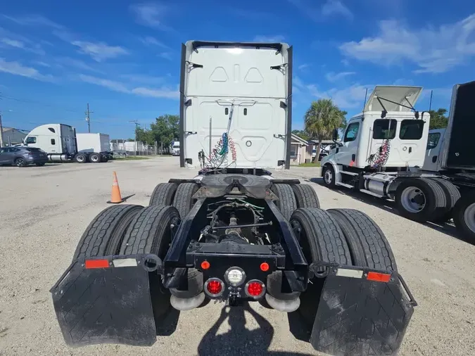 2020 FREIGHTLINER NEW CASCADIA PX12664