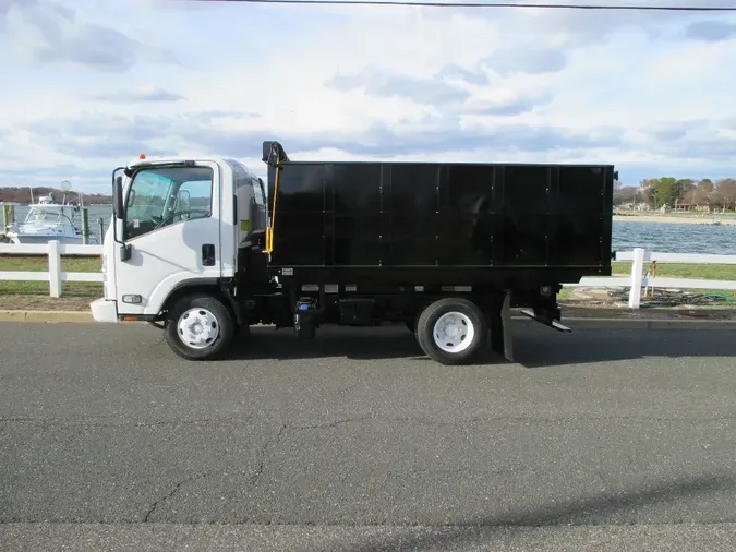 2016 ISUZU NPR6793a593d02ea359929142e6f96190f5