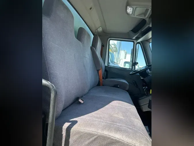 2019 NAVISTAR INTERNATIONAL 4300