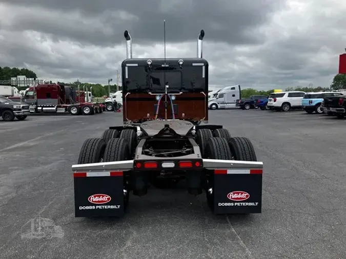 2027 PETERBILT 589