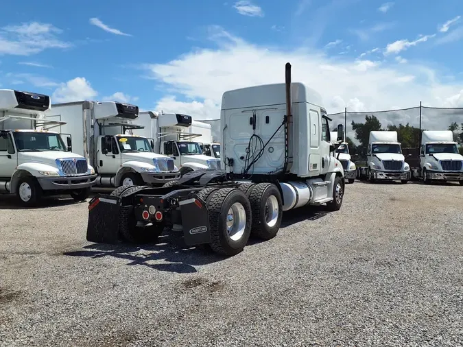 2020 FREIGHTLINER CASCADIA 113" DAYCAB