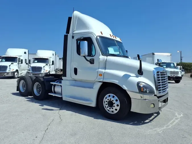 2018 FREIGHTLINER CASCADIA 125