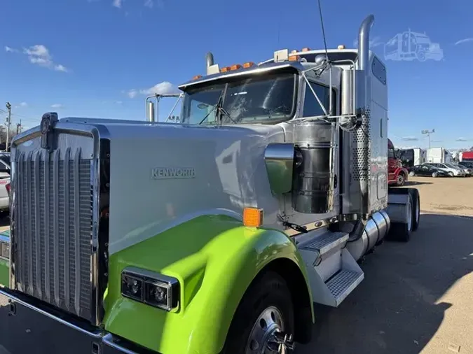 2005 KENWORTH W900L