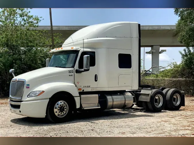 2023 INT LT625 6x4