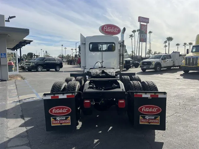 2018 Peterbilt 389