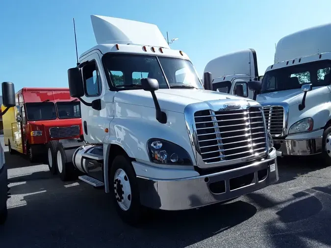 2018 FREIGHTLINER CASCADIA 125