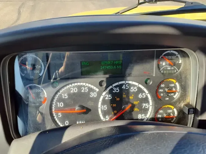 2016 FREIGHTLINER/MERCEDES M2 106