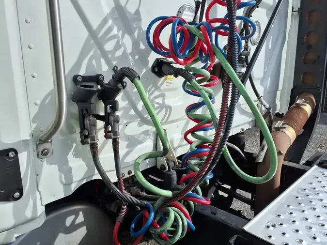 2019 FREIGHTLINER CASCADIA 12567a912ad1f397db07848d37169ba0ced