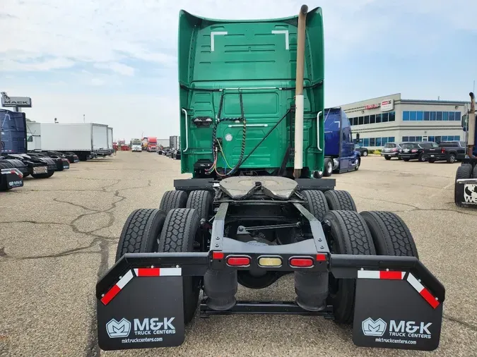 2020 VOLVO VNL64T860