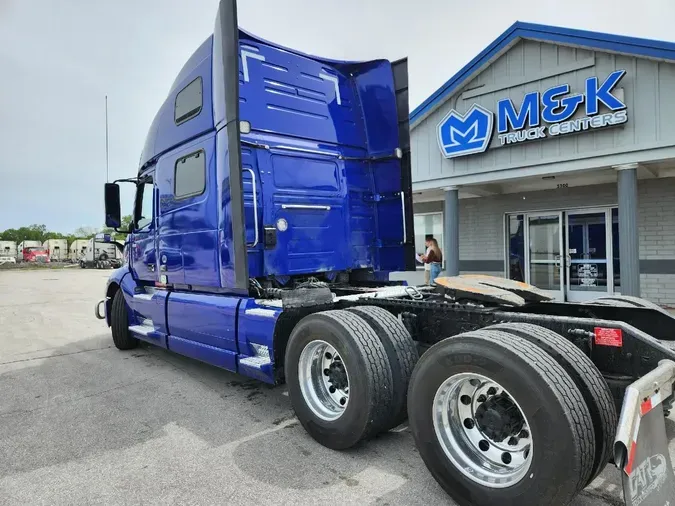 2023 VOLVO VNL64T86067adbf86a600dea3d4cb8ff74571e766
