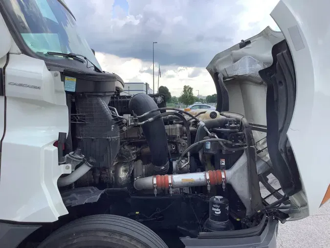 2024 Freightliner Cascadia 12667afeefc72f90f16cba7506cb7d7e344