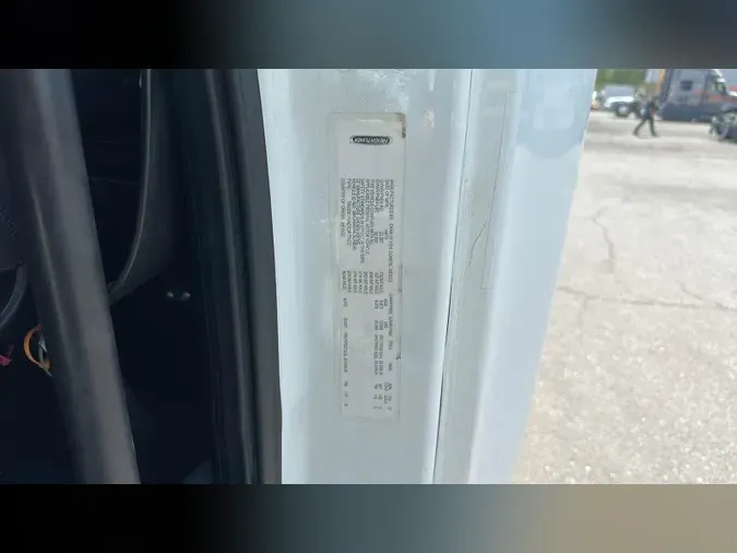 2020 Freightliner Cascadia 126