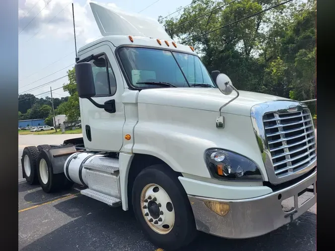 2020 FREIGHTLINER/MERCEDES CASCADIA 12567b07b6ab20ce5134b62dbf06435e58d