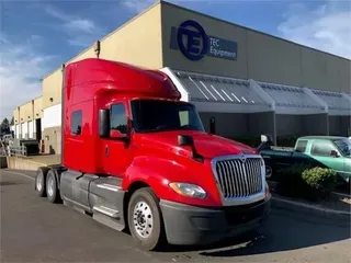 2018 INTERNATIONAL LT