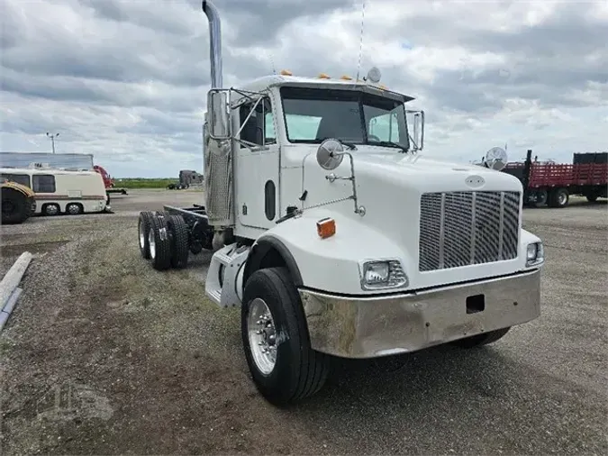 2004 PETERBILT 330