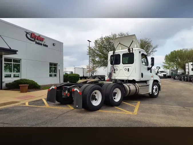 2019 FREIGHTLINER/MERCEDES CASCADIA 125