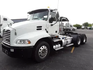 2017 Mack CXU613