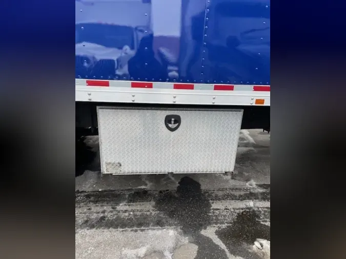 2017 FREIGHTLINER/MERCEDES M2 106