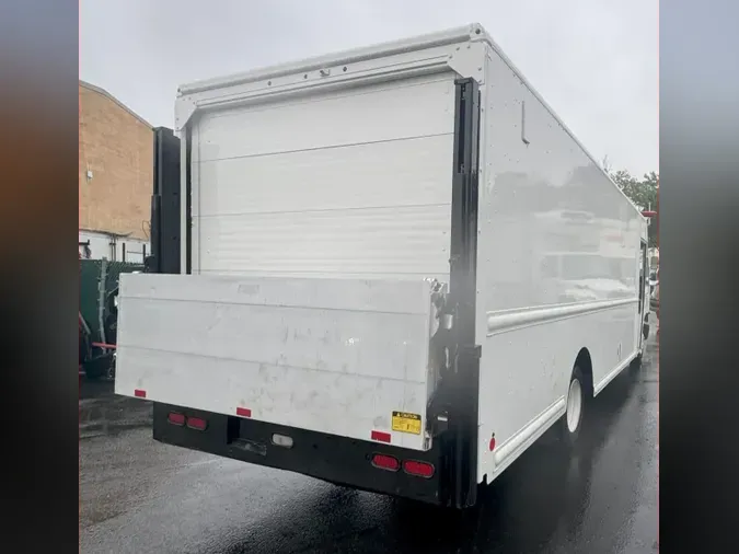 2018 FRTLR CUSTOM CHASSIS CORP MT45