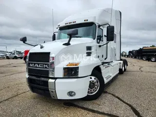 2019 MACK AN64T